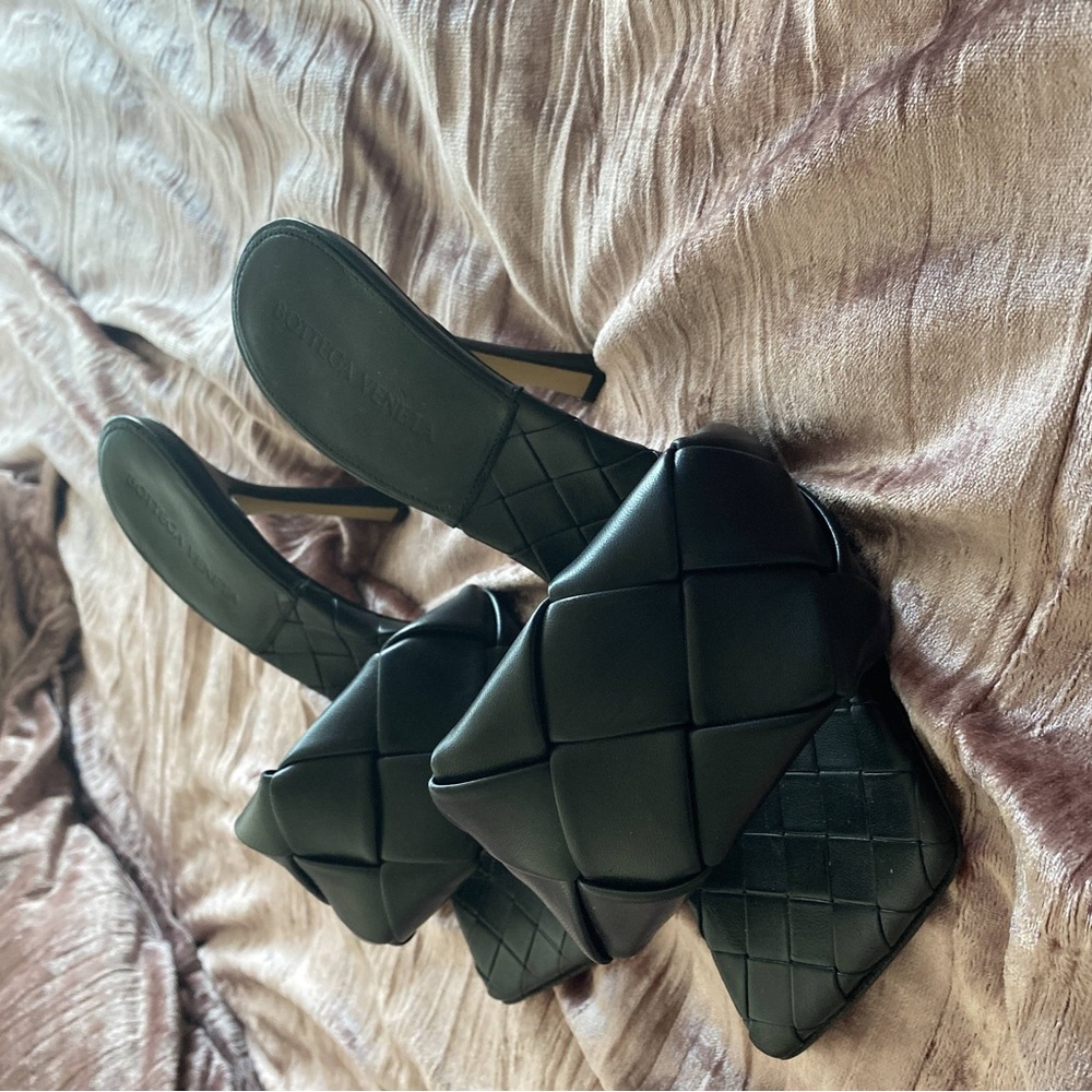 Like new worn no damages